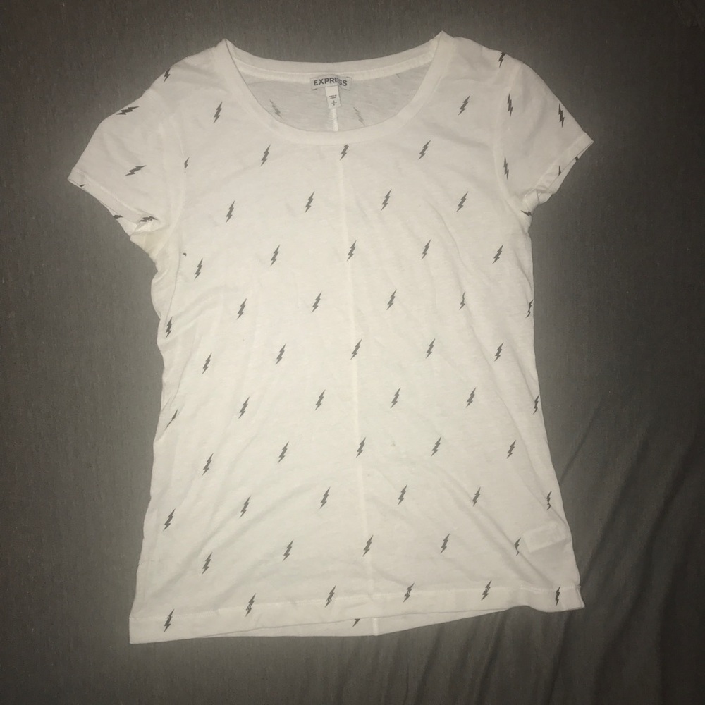 Express: lightning bolt t-shirt